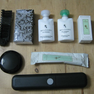 フライエミレーツ　ビジネスクラス　アメニティキットの画像