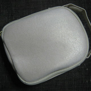 フライエミレーツ　ビジネスクラス　アメニティキットの画像