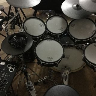 ローランドTDK30 1.ドラムトリガーパッド　売りますの画像