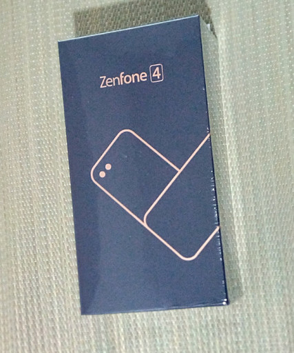SIMフリースマホ　ASUS ZenFone 4（ZE554KL）6GB　台湾版