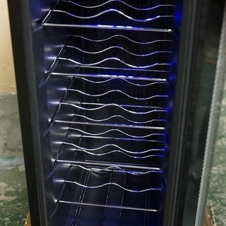2016年製 Lefier 電子式ワインセラーの画像