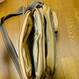 男女兼用バッグの画像