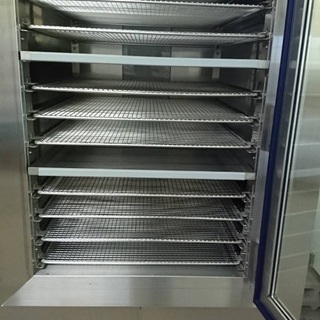 業務用食品乾燥機の画像