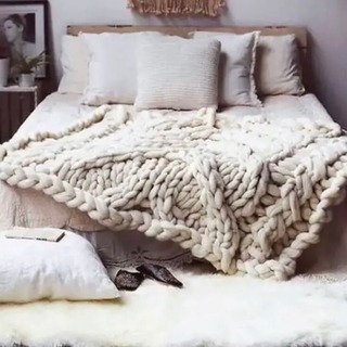 【新品未使用⠀】ホワイトチャンキーニットの画像