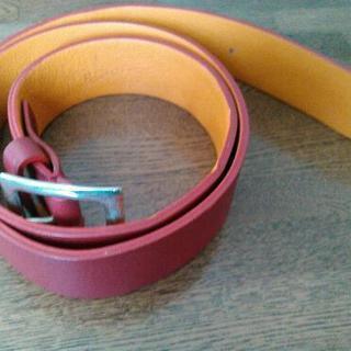 男性用ベルトレザー　イタリア製の画像