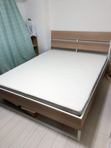 IKEAダブルベッド 新古品