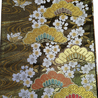 中古美品　振袖用　六通柄　袋帯 　笠松桜花文様／金地 （b3230270-1732trymj）の画像