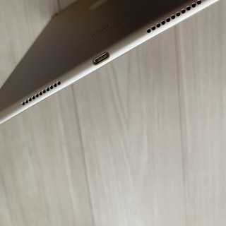 【中古】iPad Pro 10.5 64GB retinaディスプレイ ゴールドの画像