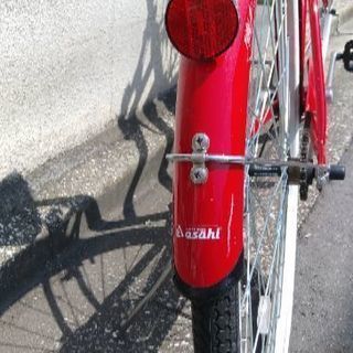 赤い自転車の画像