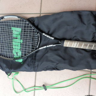 Ｐｒｉｎｃｅテニス公式用ラケット(値下げしました）