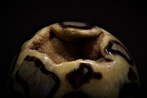 瑪瑙丸玉　13㎝　3.0ｇ　アゲート　球　飾り石