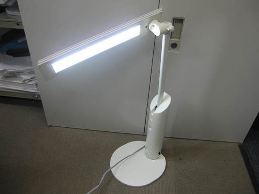 LEDスタンド　山田照明　Z-3600　デスクライト　卓上