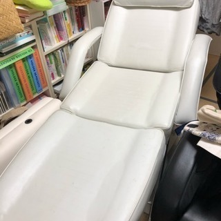 サロン・マツエクなどに ベッド