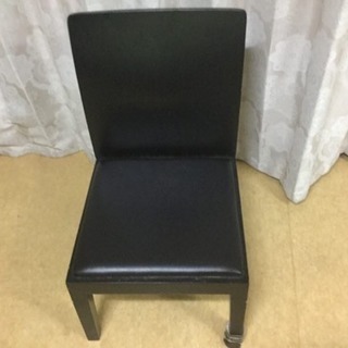 ソファーと椅子