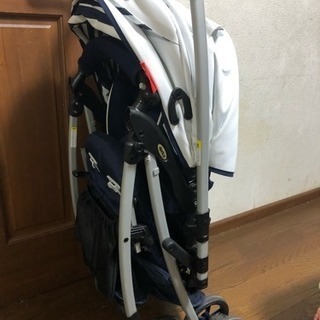 お取引中✩.*˚アップリカ ラクーナライトの画像