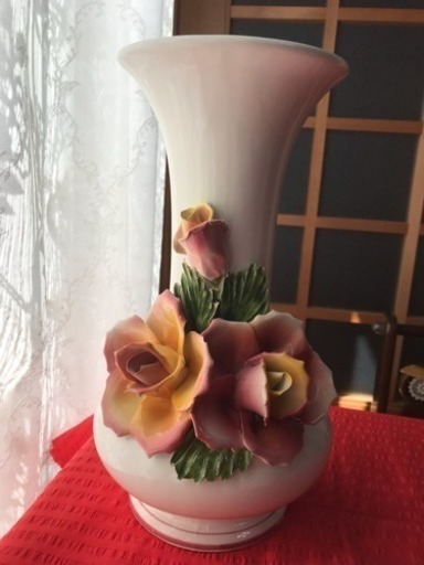 イタリア製 高級花瓶 鑑賞用 繊細な手工芸品