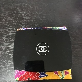 CHANEL LE TEINT ULTRA TENUEコンパクト...