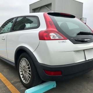 （商談中）個人 ボルボ C30 2.4i アクティブ 走行6.5万 外装・内装ともに綺麗ですの画像