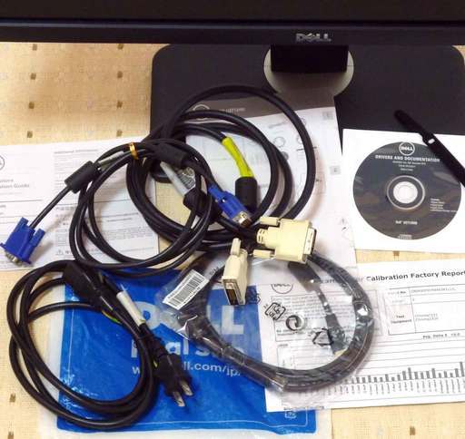 値下げです!! DELL U2713HM  ２７インチモニター付属一式付きで美品！！