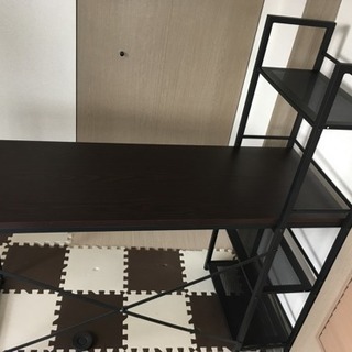 (再出品)パソコンデスクの画像