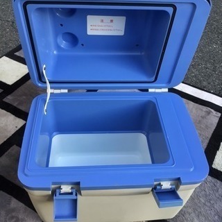 引き渡し決定　中古 レジャークーラー  温冷蔵ケース