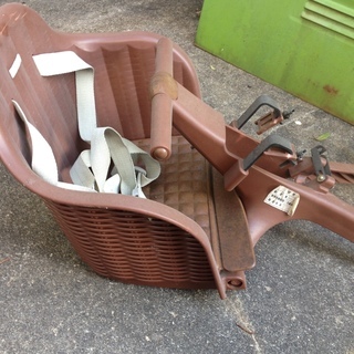 自転車用後ろ子供乗せ チャイルドシート ベビーシートの画像