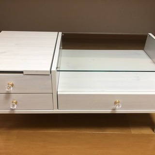 ドレッサー、テーブルとしても！！の画像