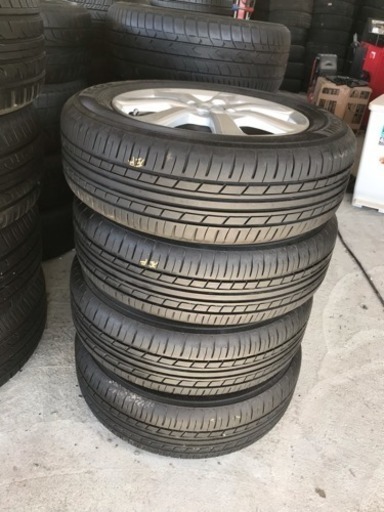 ほぼ新品185/65/15アルミホイール付きノーマルタイヤ、取り付け無料