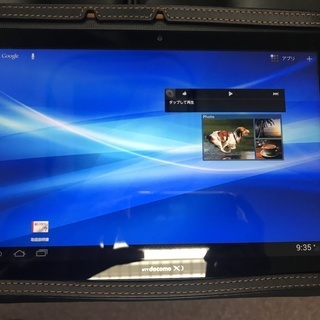 （取引中）ドコモ ARROWS F-01D 富士通 FUJITSU タブレット 充電器＆ケース付の画像