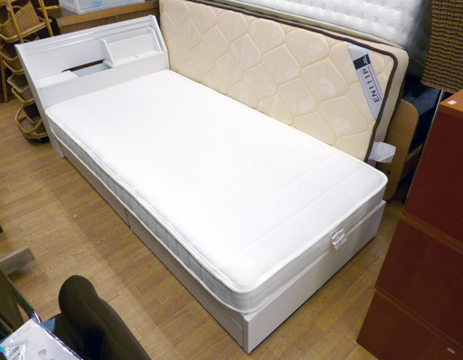 引出し 収納付き シングルベッド フレーム+マットレス コイルマットレス ホワイト 宮付き ☆ PayPay(ペイペイ)決済可能 ☆ 札幌市 清田区 平岡