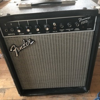 フェンダーベースアンプ