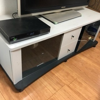 テレビ台、譲ります
