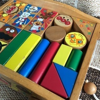 アンパンマンの積み木の画像