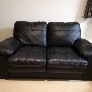 座り心地半端なし☆2人がけ本革ソファー(ニトリ)