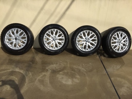 【オデッセイ、ヴェゼルに】スタッドレスホイール4本セット
