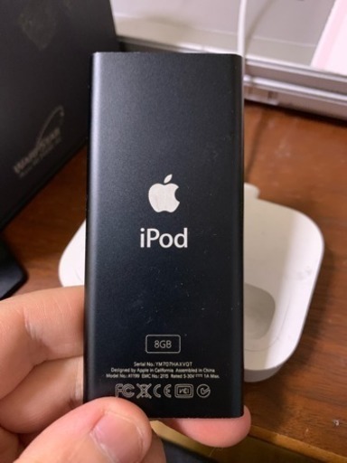 Apple  iPod nano 第2世代  8GB BLACK