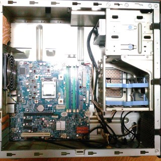 【対応中】【ジャンク品】intel core i5 760 マザーボード　PCケースの画像