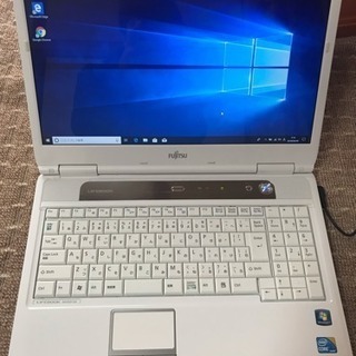 富士通のlifebook ah550/5a i5 中古美品😻