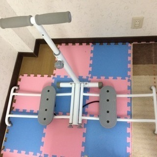 レッグスライダー