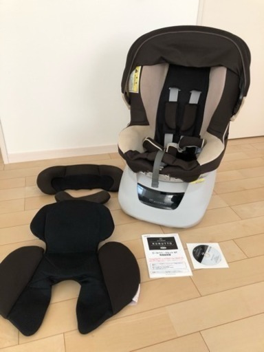 エールベベ チャイルドシート