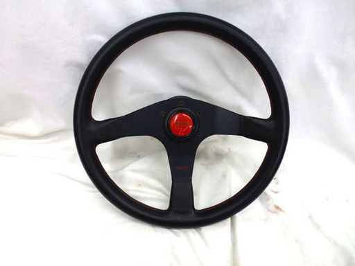 PayPay可 手稲リサイクル モモ (MOMO） レザーステアリング レザーハンドル ブラック/レッド 外径：約35cm 状態良好 イタリア製 ￥36,800-