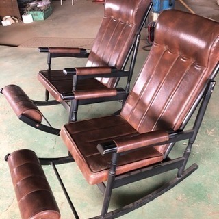 ロッキングチャー2台    ６０００円の画像