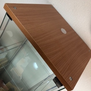 車受取限定】IKEAガラス扉キャビネット ブラウンの画像