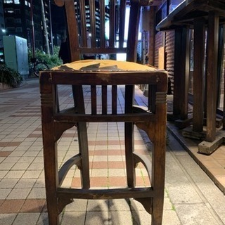 アンティーク椅子の画像