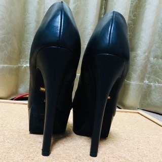 R＆E パンプスの画像