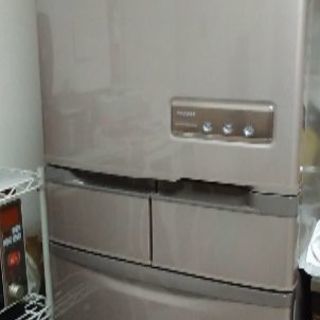 日立冷蔵庫5ドア【美品】415L 差し上げます(日にち限定で引き...