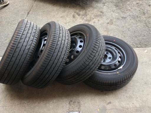 ヴォクシー 80 タイヤ