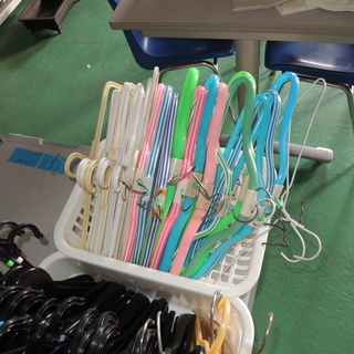 ハンガー　各種　差し上げますの画像