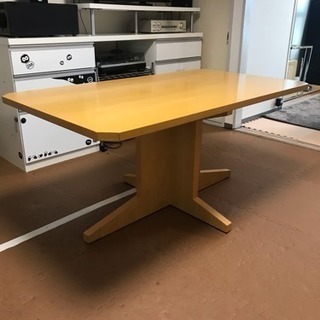 HUKLA製ダイニングテーブル レガトDの画像