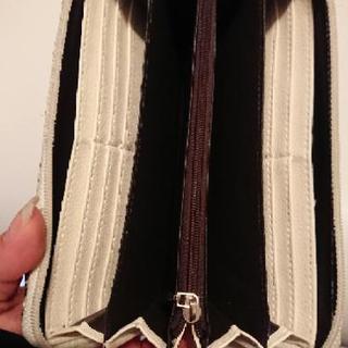 パイソン長財布の画像